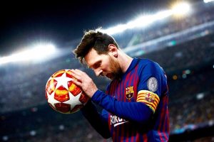 Messi giảm lương kỷ lục, ở lại Barca thêm 5 năm - 1